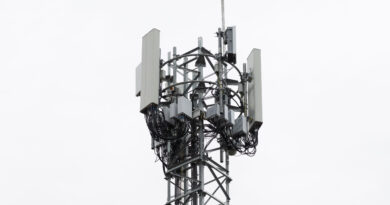 UK cell towers torched amid bogus conspiracy theories that link 5G with coronavirus