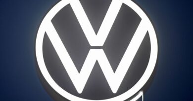 Volkswagen to get $351 million in dieselgate settlement with former execs