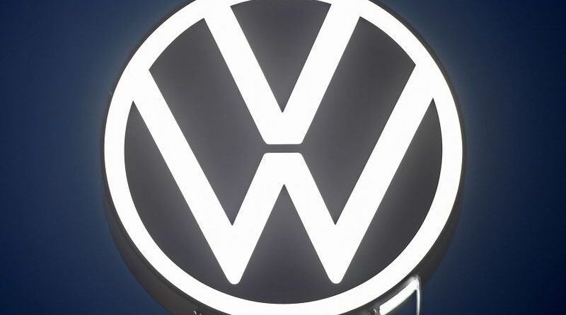 Volkswagen to get $351 million in dieselgate settlement with former execs