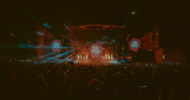 ‘We all watched it vanish’: Dozens reportedly saw bizarre UFO at Red Rocks