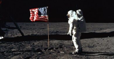 Why Aren't There Stars in the Moon Landing Photos?