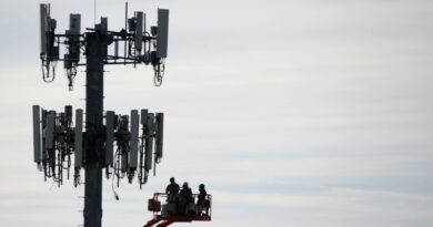 YouTube tries to limit spread of false 5G coronavirus claims after cellphone towers attacked | CNN Business