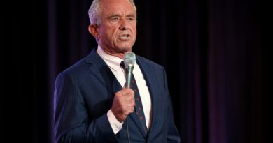 RFK Jr. Says 'I Won't Take Sides on 9/11' in Bizarre Nod to Conspiracy Theorists