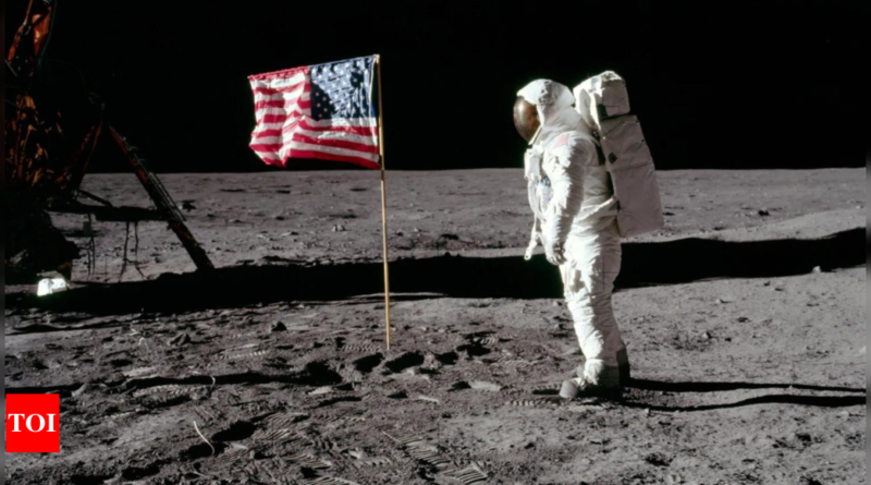 Russian scientist debunks US moon landing conspiracy theories - Times of India