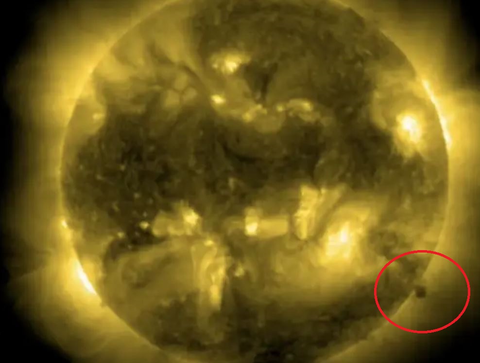 Conspiracy theory claims Nasa killed video feed of mysterious black cube emerging from the sun