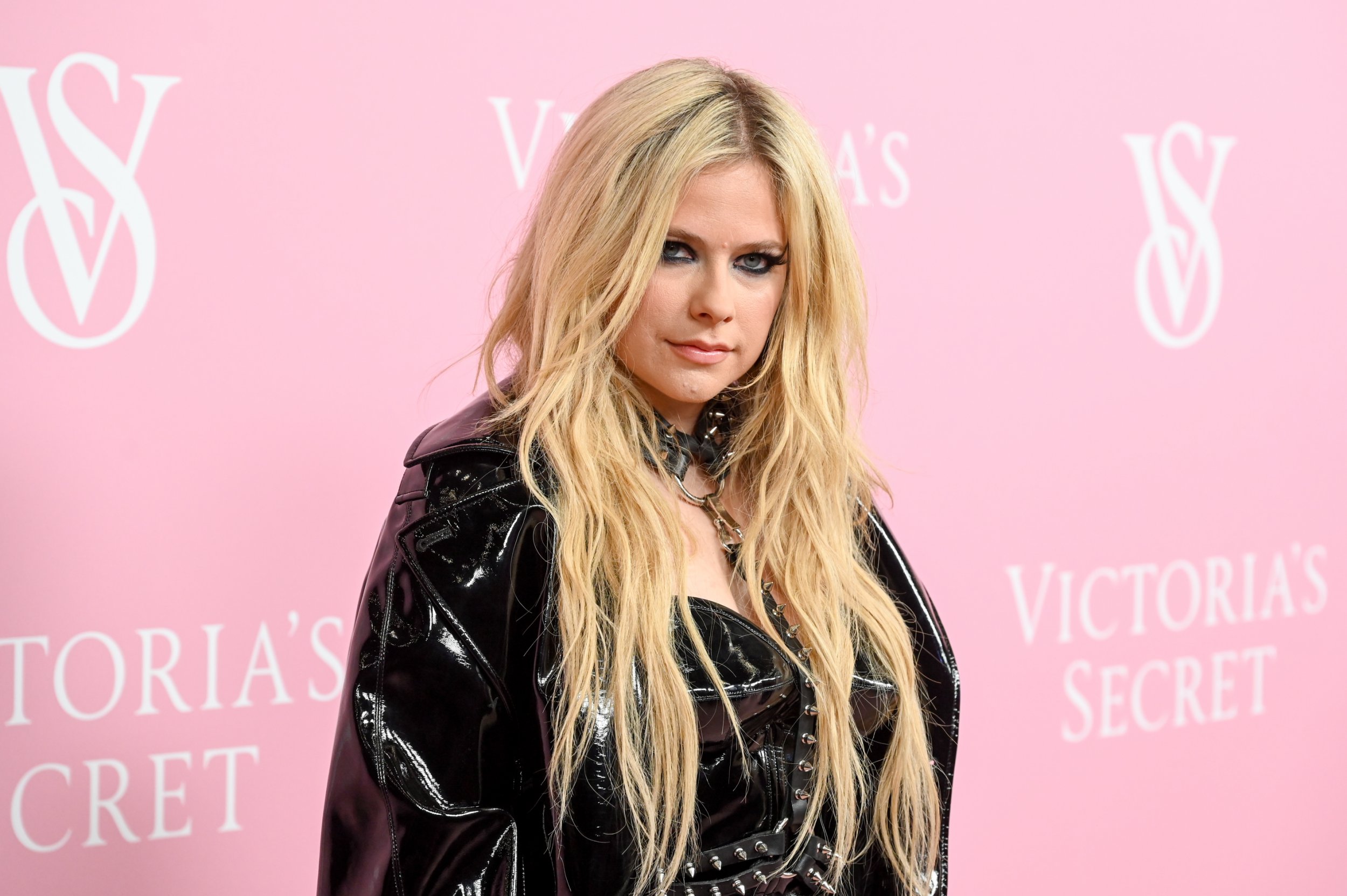 Avril Lavigne conspiracy theories continue to swirl after announcement of singer’s Glastonbury slot