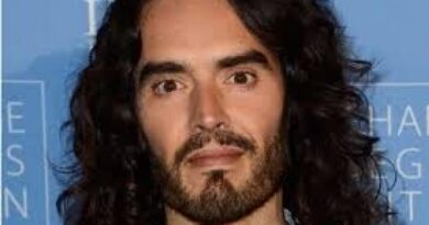 Russell Brand open to US 9/11 conspiracy