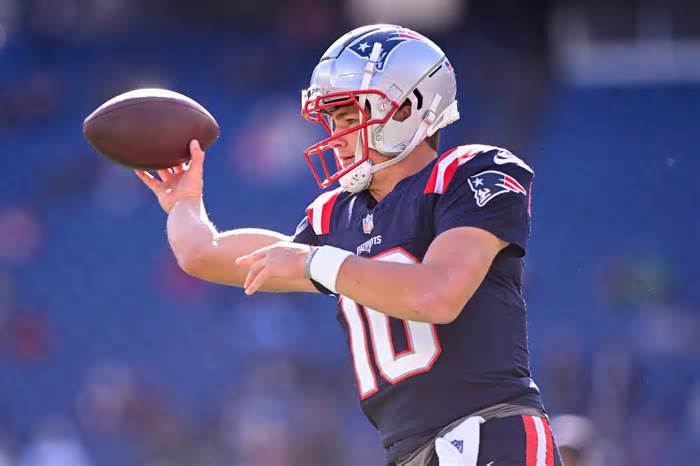 Oct 27, 2024; Foxborough, Massachusetts, USA; New England Patriots quarterback Drake Maye (10) throws the ball during warmups before a game against the New York Jets at Gillette Stadium. Mandatory Credit: Brian Fluharty-Imagn Images