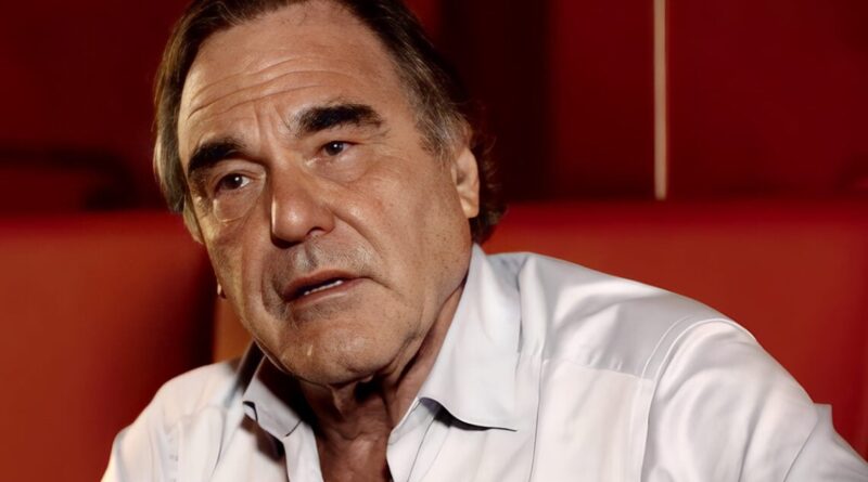 When Oliver Stone claimed he wasn’t a conspiracy theorist: “It’s a ridiculous accusation”