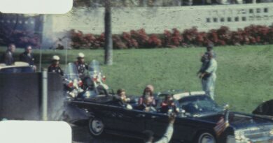 Zapruder film | John F. Kennedy, Assassination, Conspiracies, Oliver Stone, & Evidence - Britannica