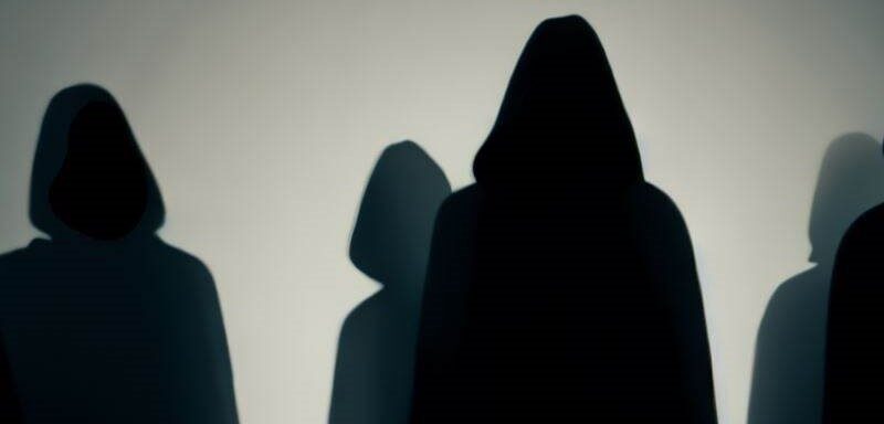 Elon Musk promotes misinformation “superspreaders” on X: report