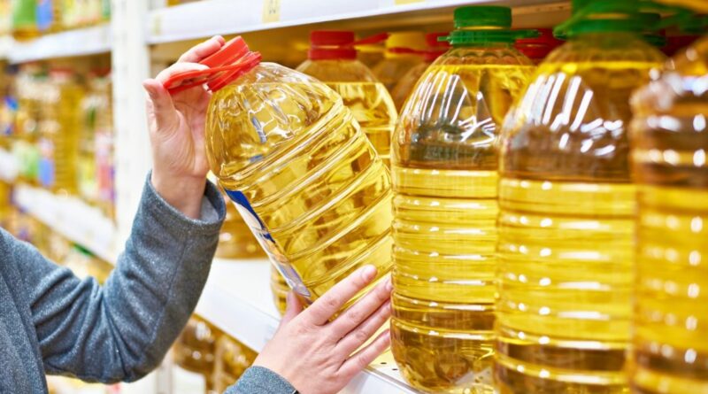 Are seed oils actually bad for you? #seedoils #processedfood #health Watch full video: https://lnkd.in/dnM3Eex3