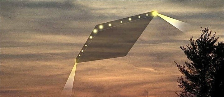 Watch: Vegas police respond to report of ’10-foot creature’ in yard after green flash across sky